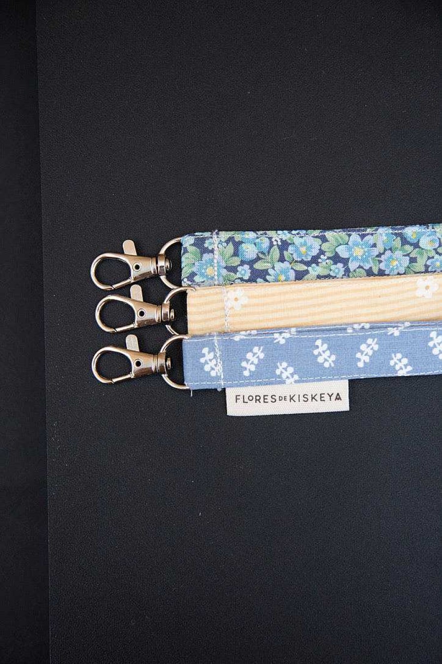 Accesorios Seasons by Macabla | Llavero Ong Flores De Kiskeya